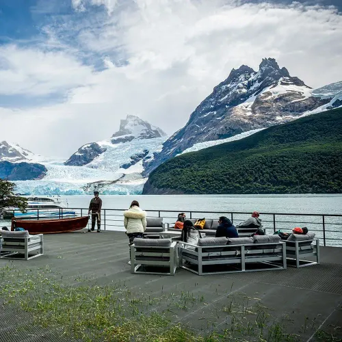Uitzicht op de Spegazzini gletsjer vanaf Refugio Spegazzini tijdens de Todo Glaciares boottocht